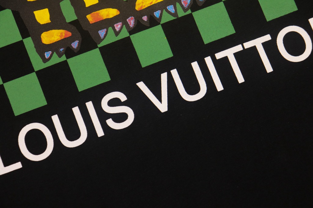 LV T-shirt